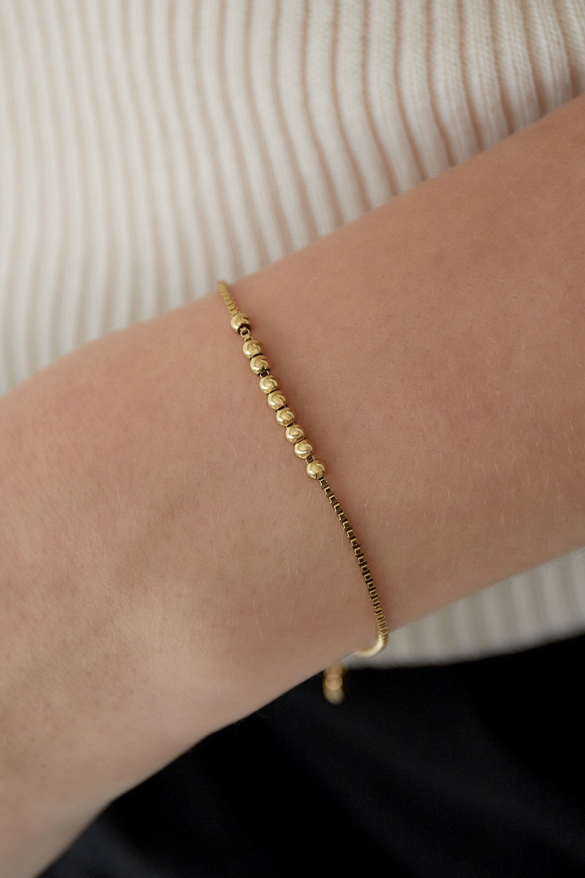DAINTY BEADS bracelet