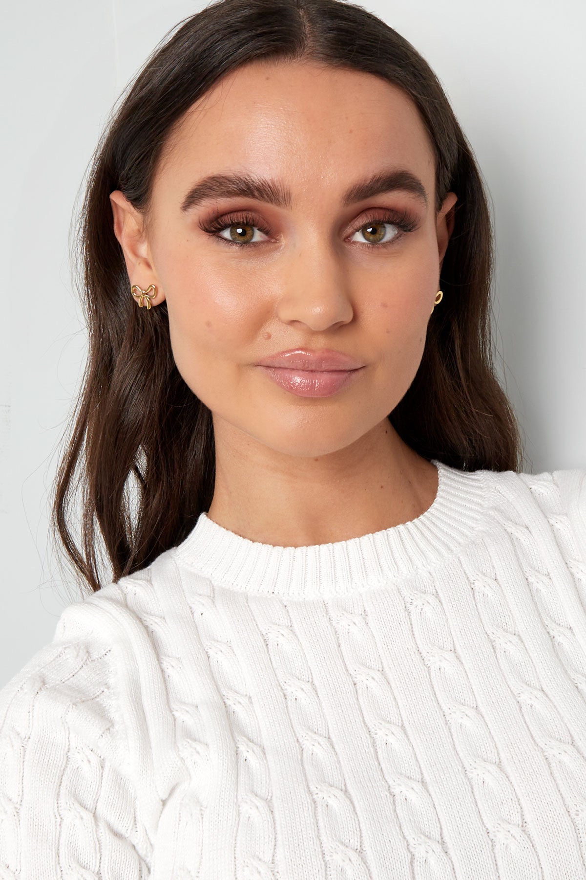 BOW studs