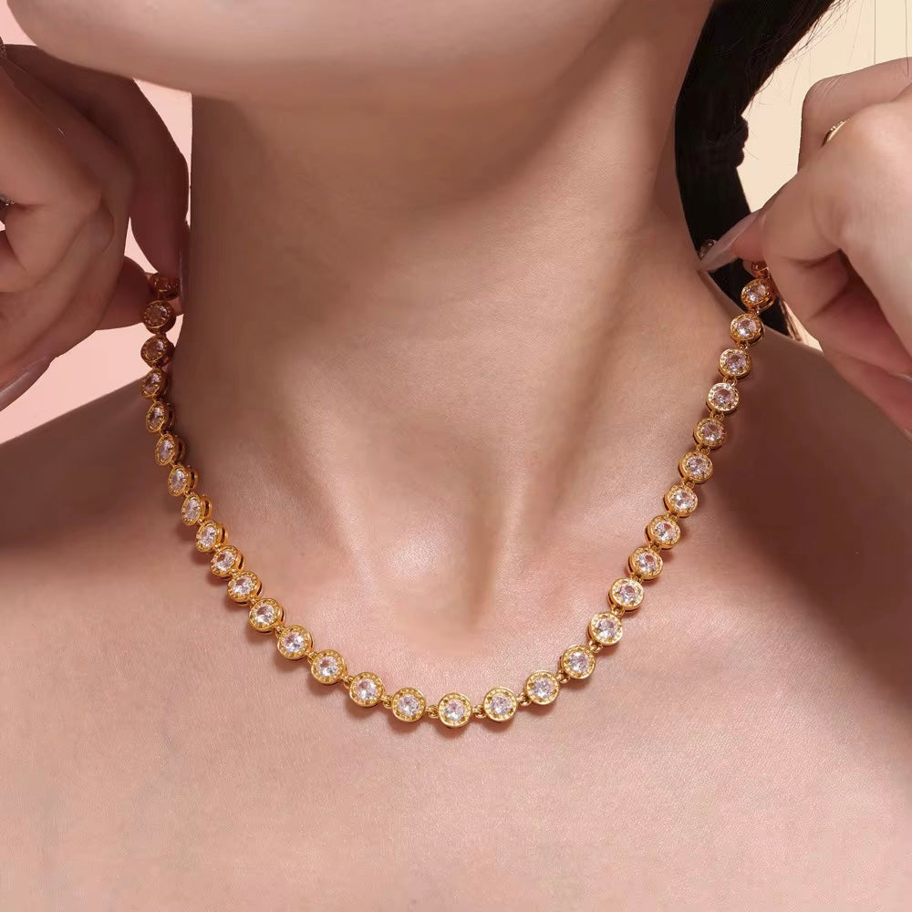 LIORA necklace