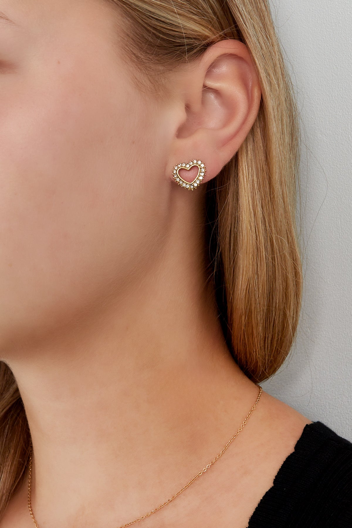SPARKLY HEART studs