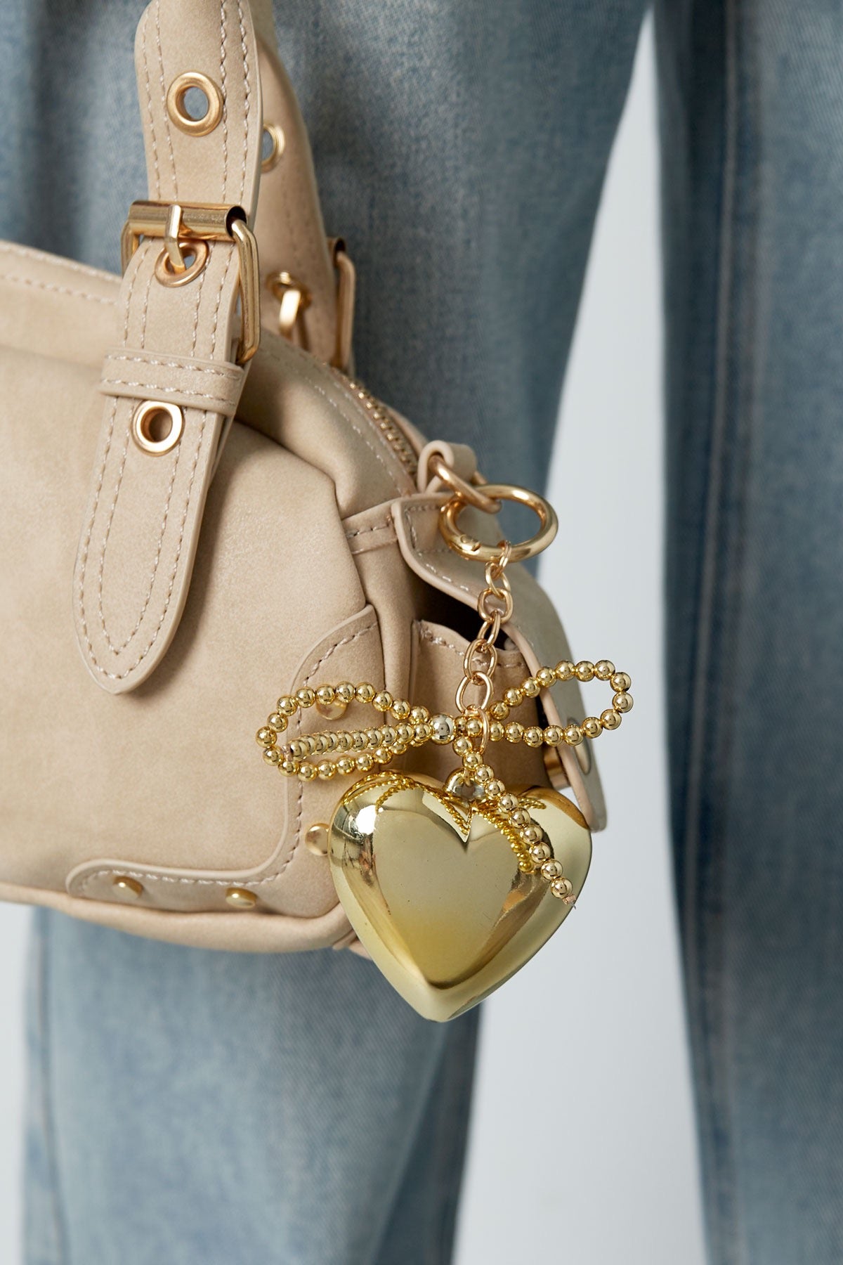 GOLDEN HEART keychain