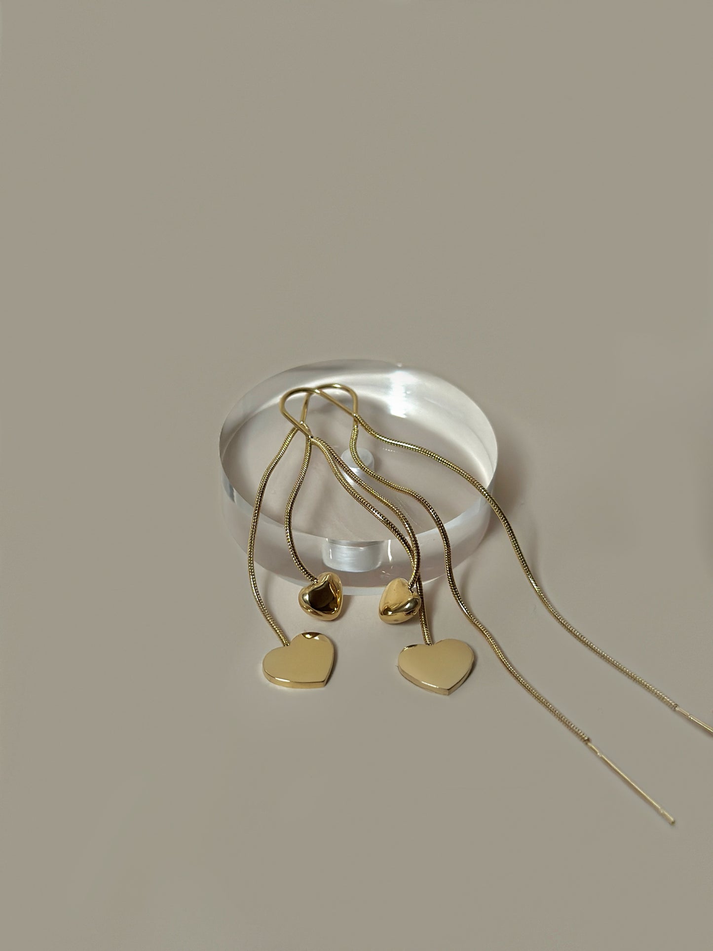 DRIPPING 2 HEARTS earrings