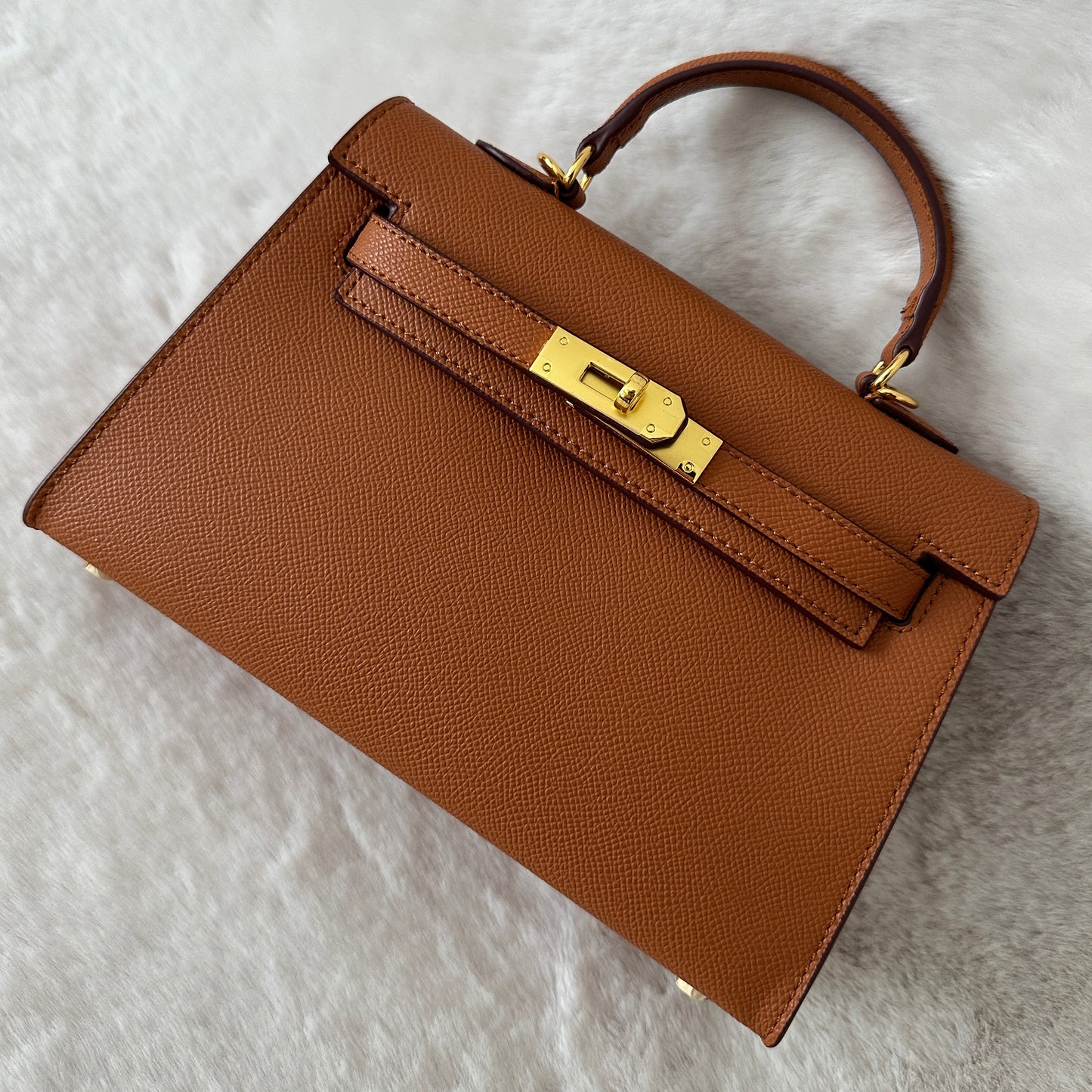 LOLA BAG camel