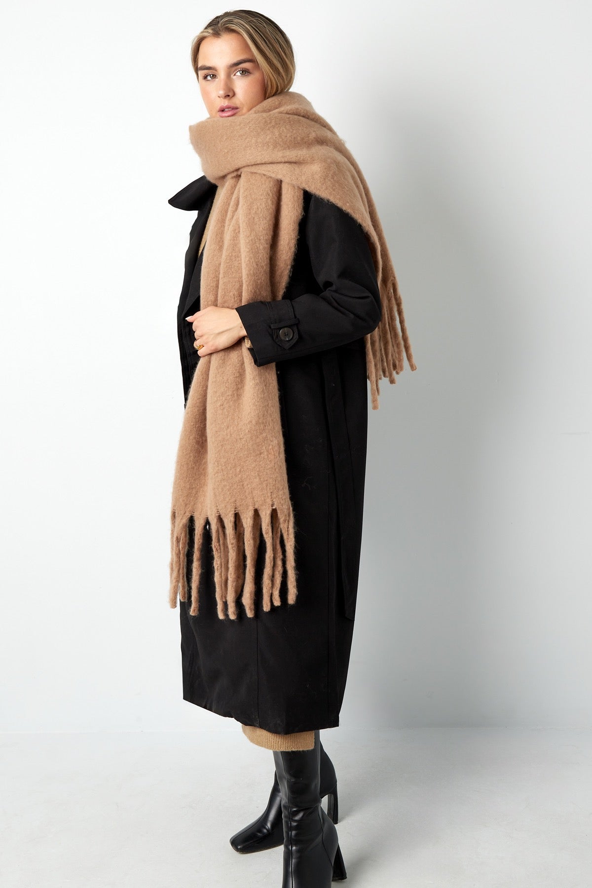 COZY SCARF camel