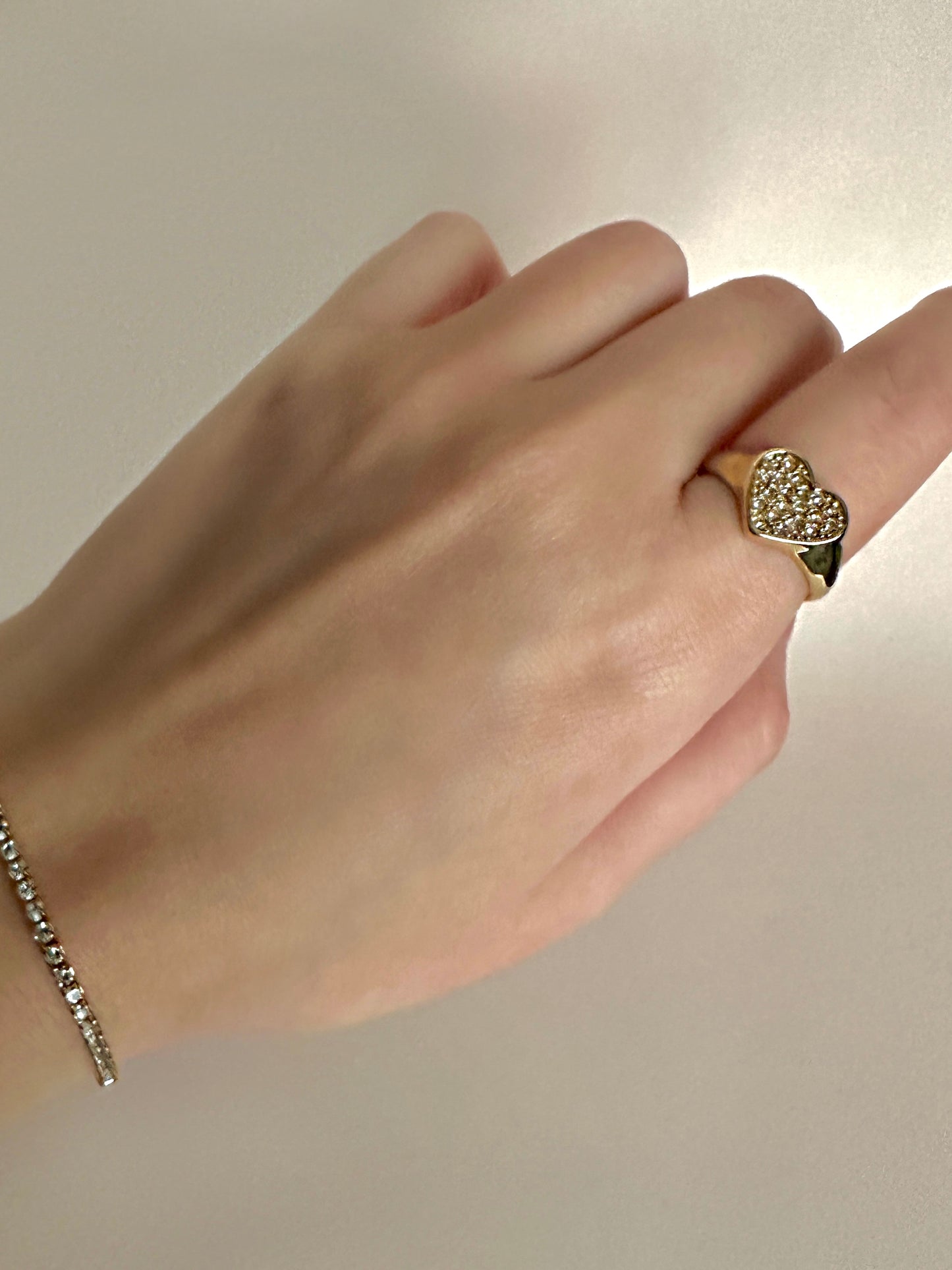 SPARKLY HEART ring
