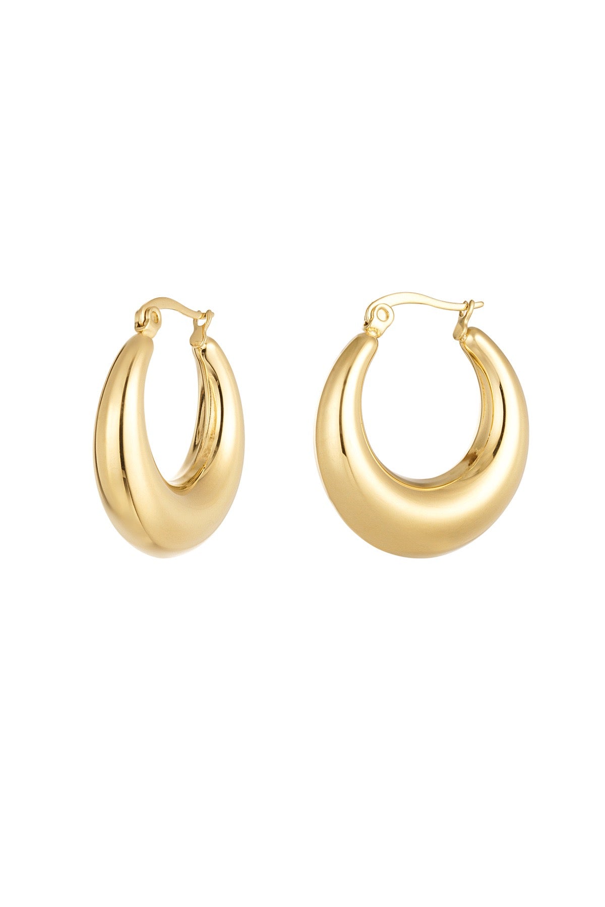 CLASSY BELLA hoops