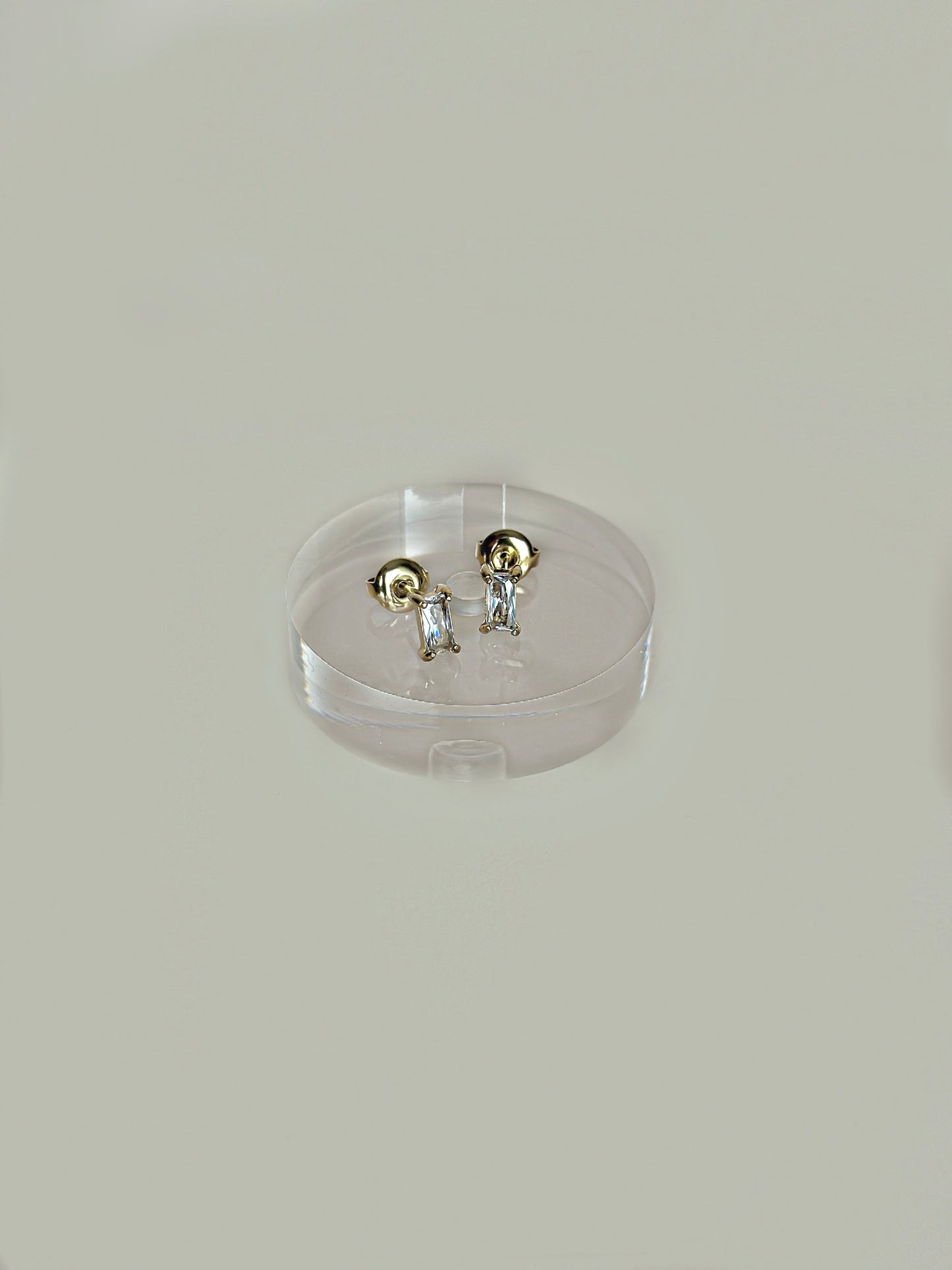 BAGUETTE studs