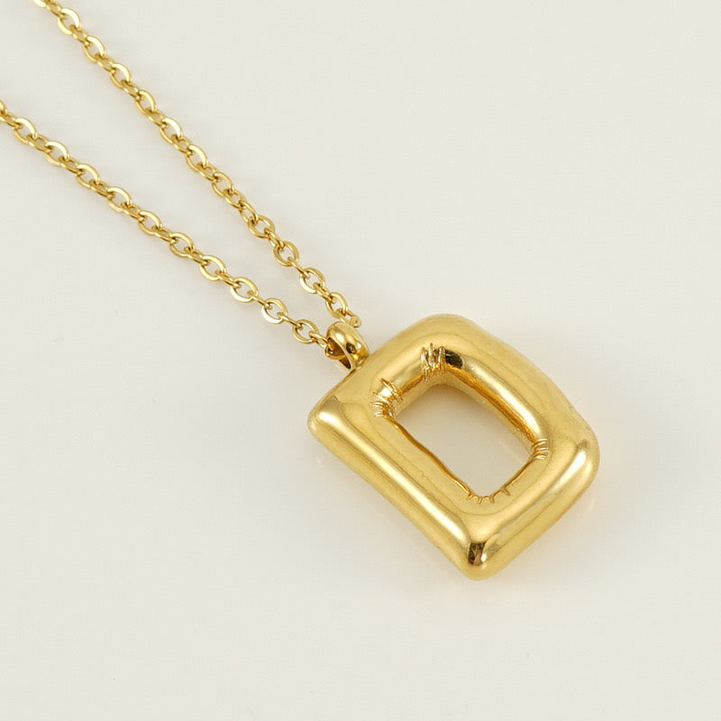 BALLOON INITIAL necklace