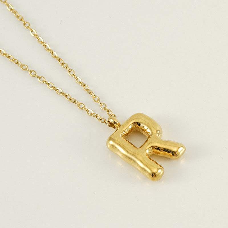 BALLOON INITIAL necklace