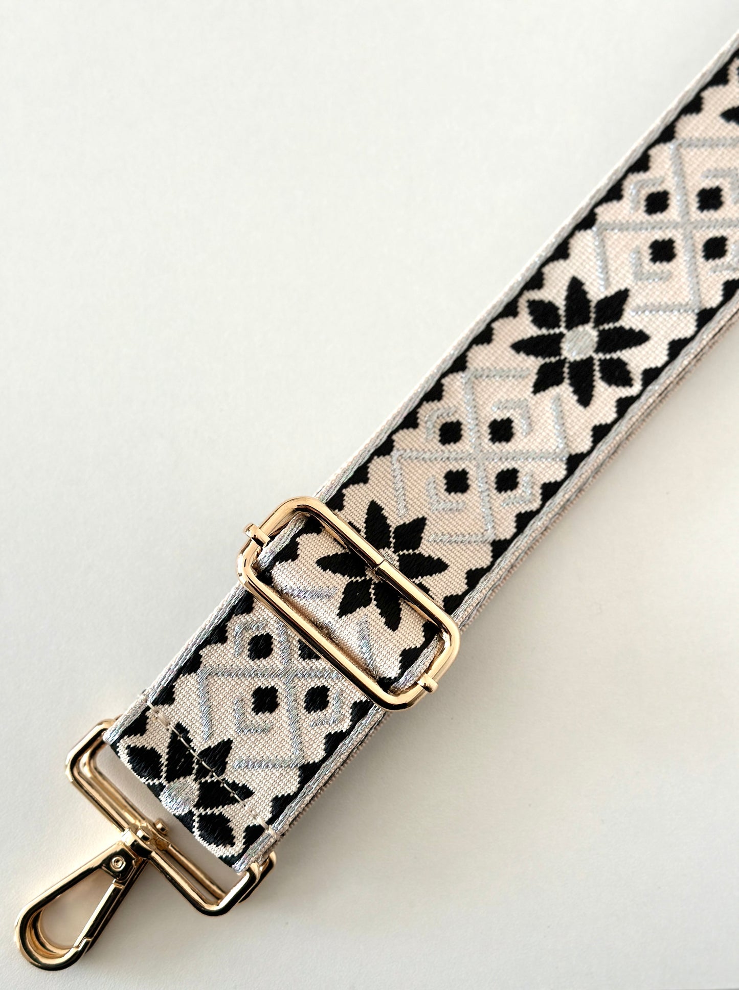 BLACK FLOWER strap