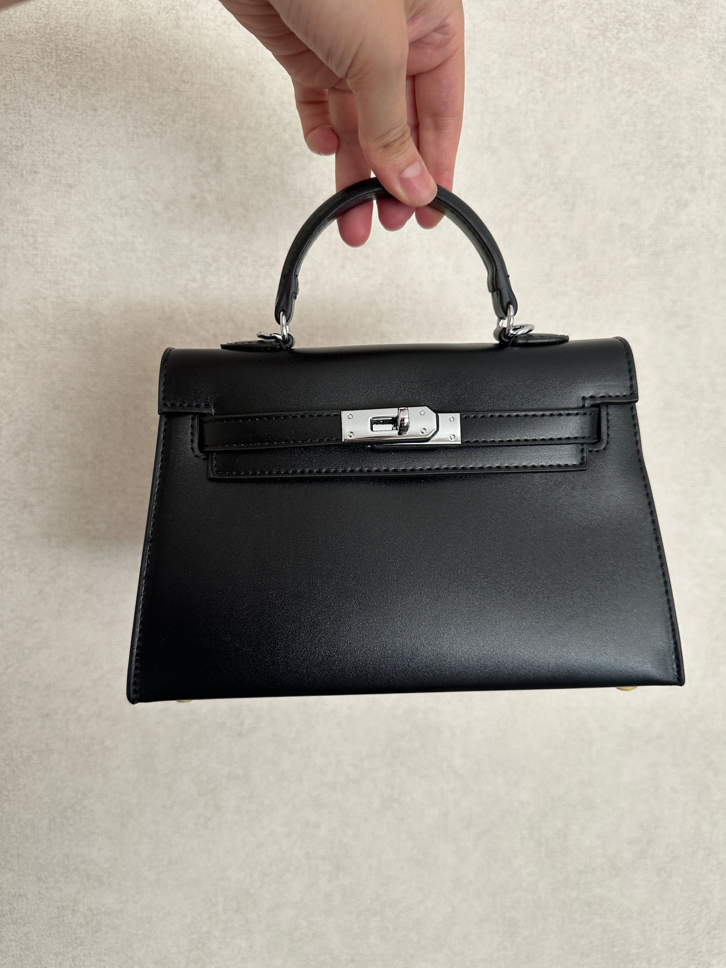 LOLA SOFT BAG black
