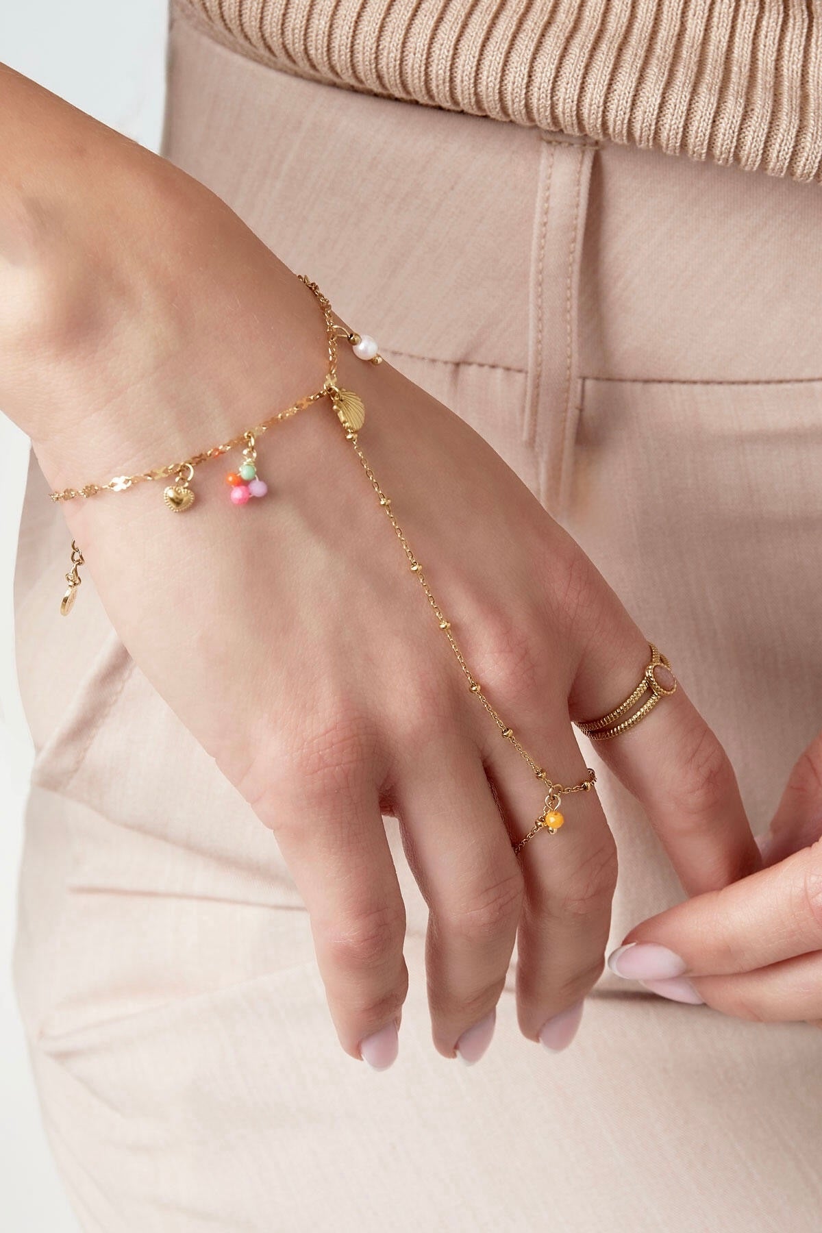 SUMMER BREEZE hand chain