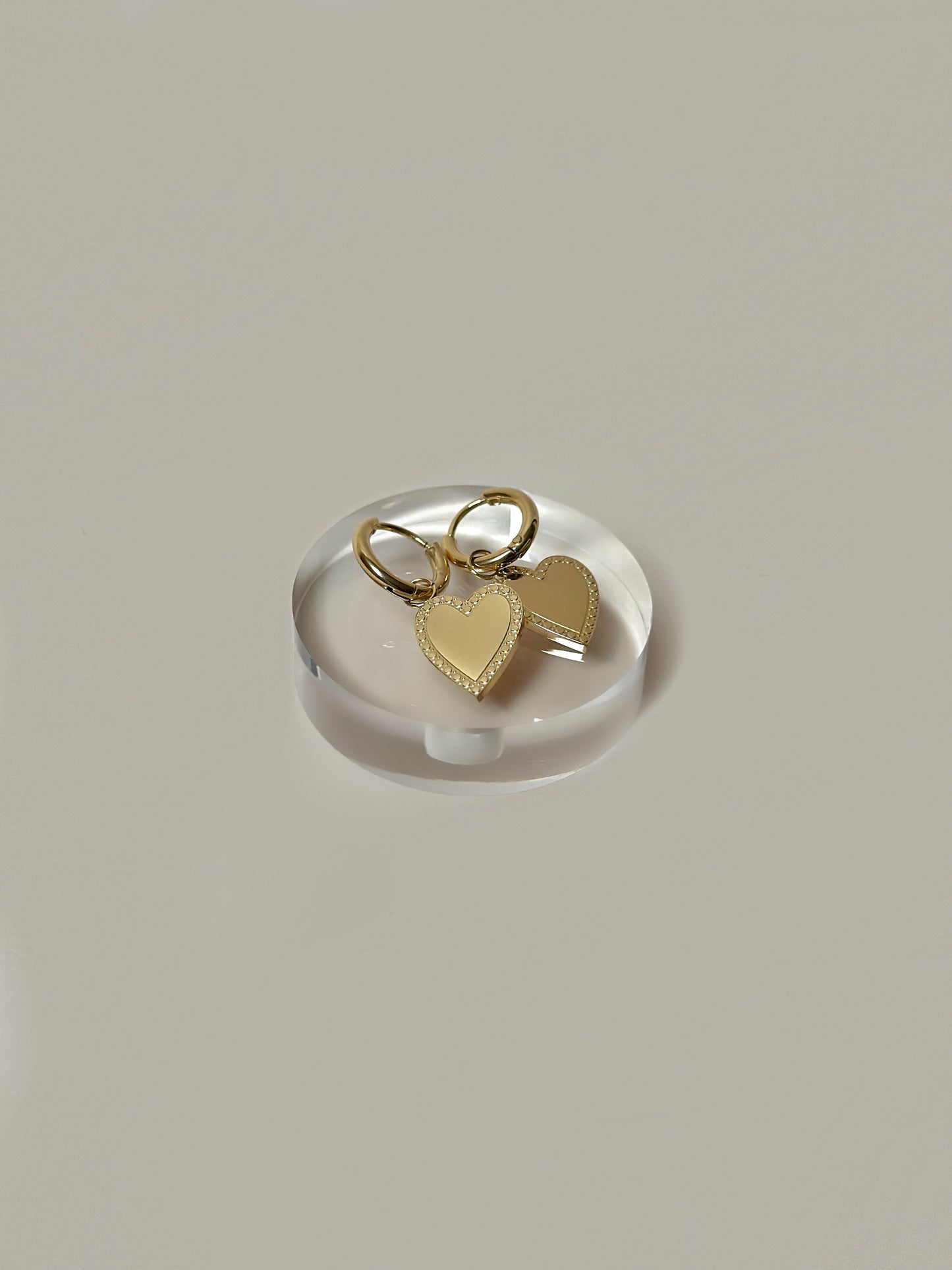 FLAT HEART hoops