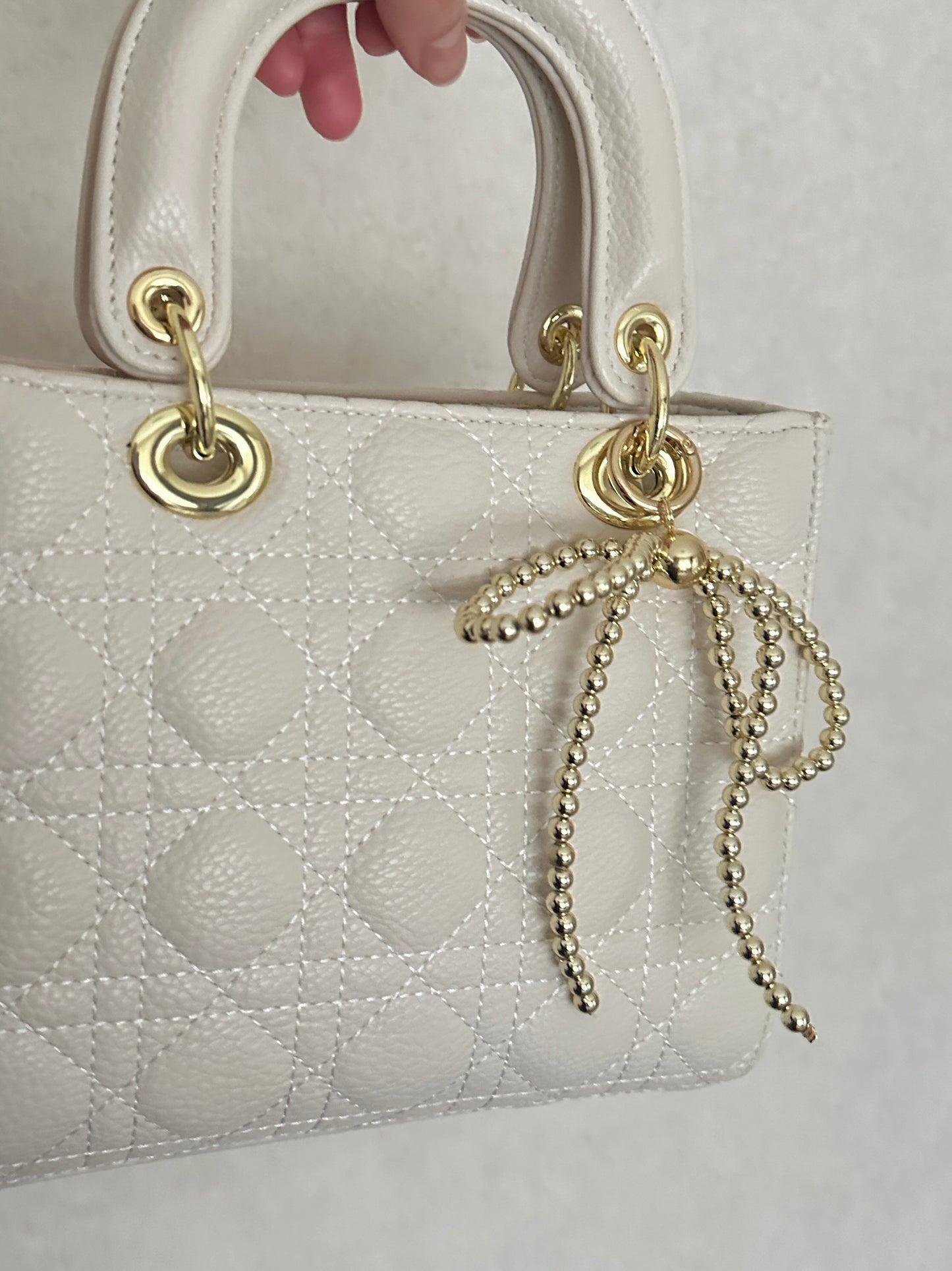 BEADED BOW keychain