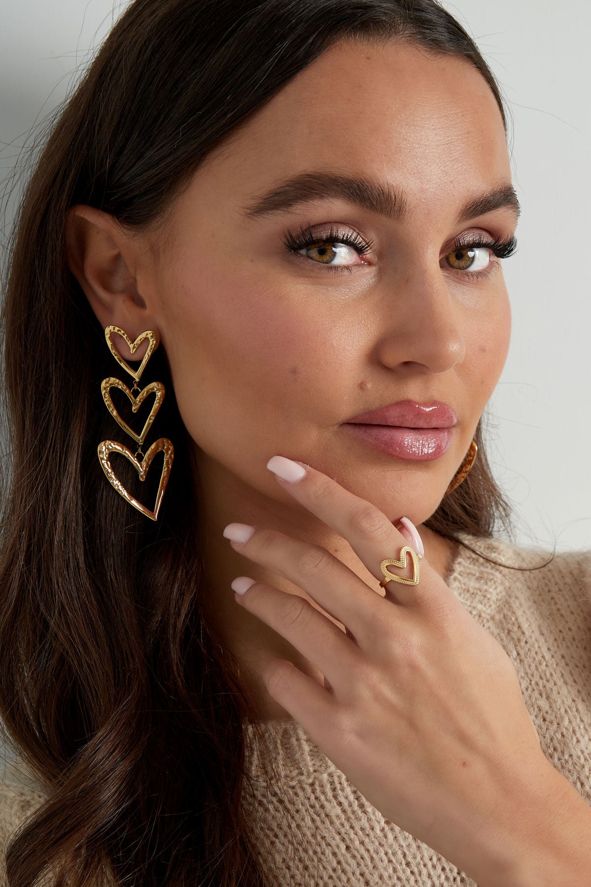 LOVELY ring