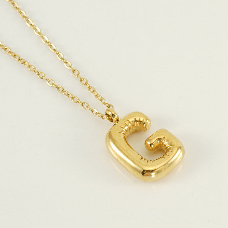 BALLOON INITIAL necklace