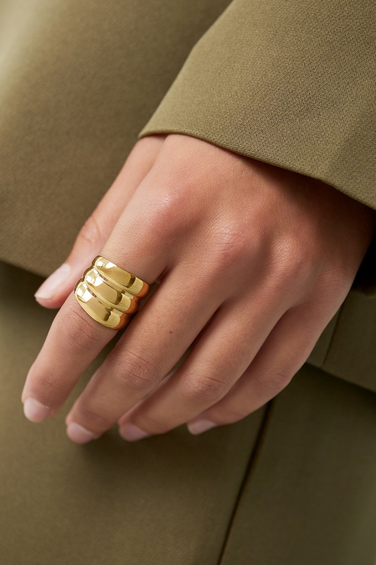 BOLD ring