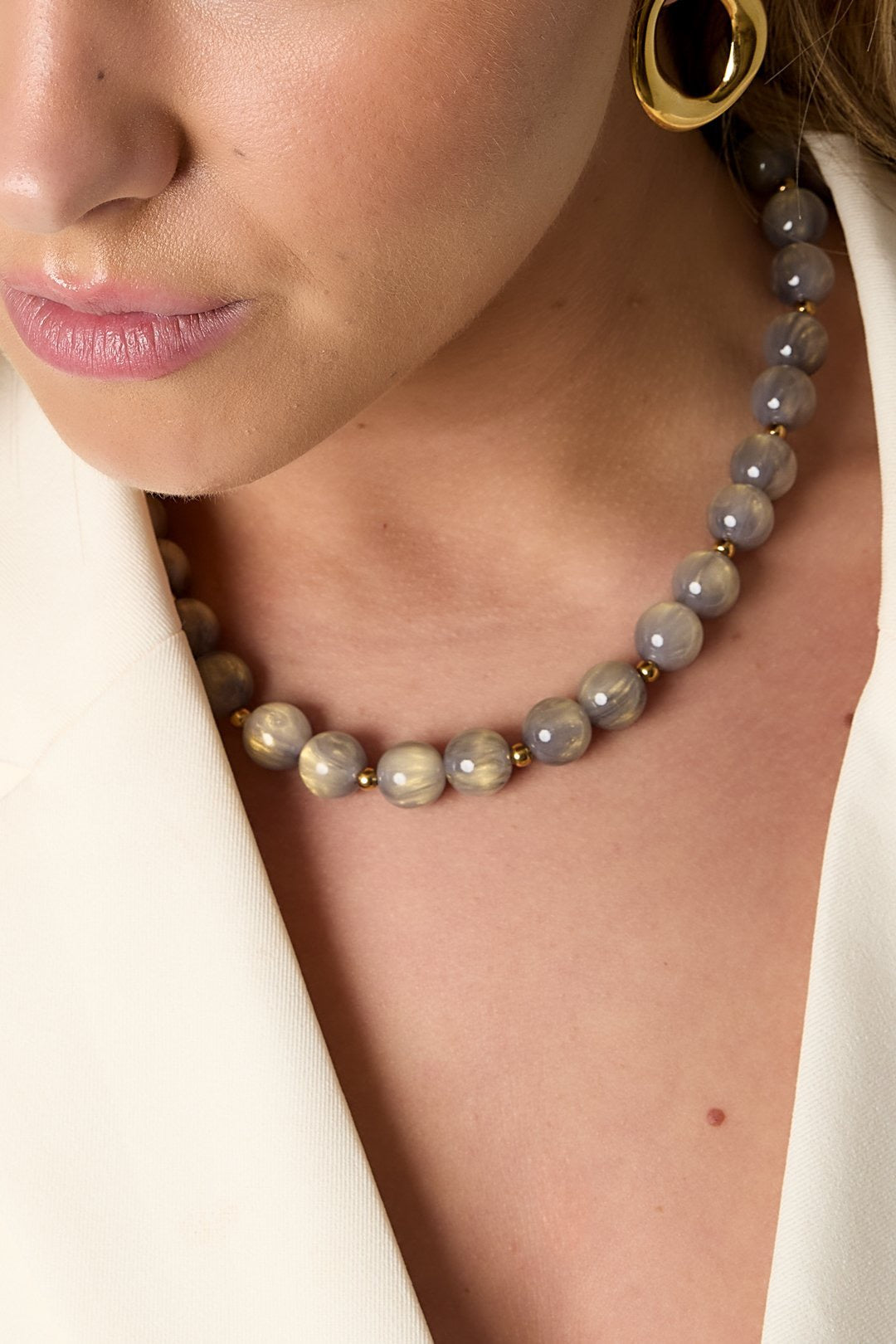 BEAD NECKLACE grey
