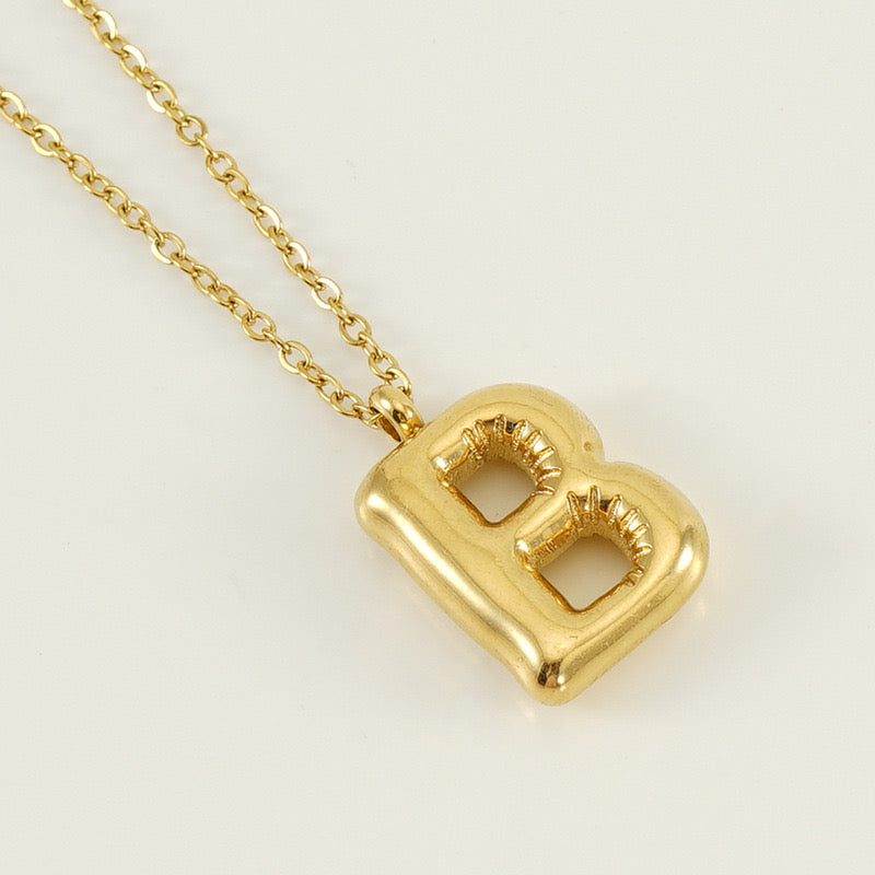 BALLOON INITIAL necklace
