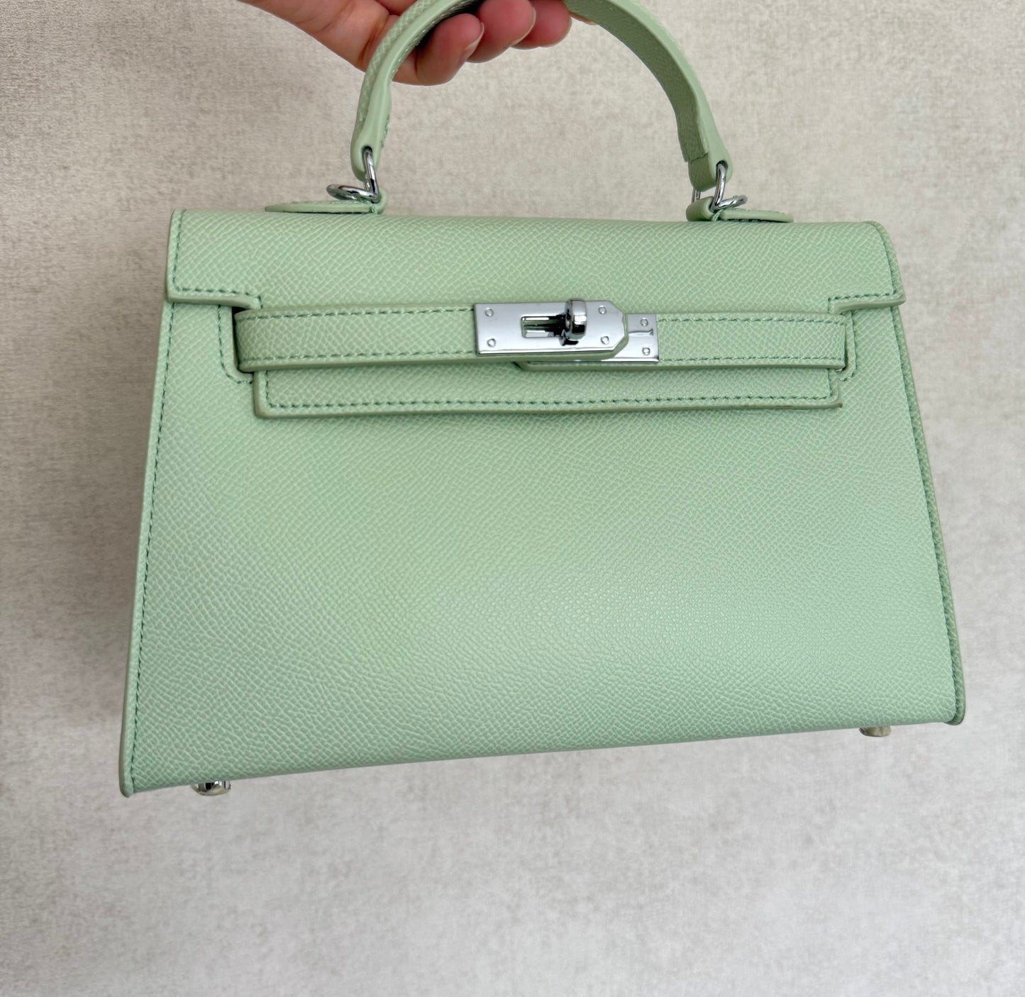 LOLA BAG pastel green