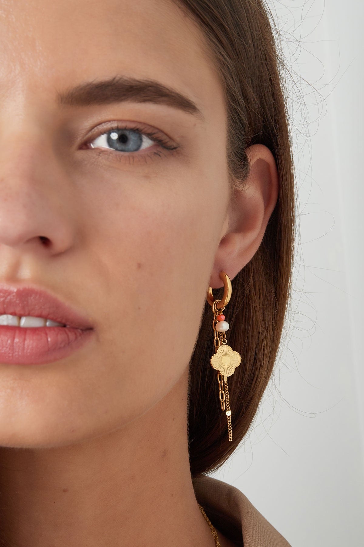 PEACHY CLOVER hoops