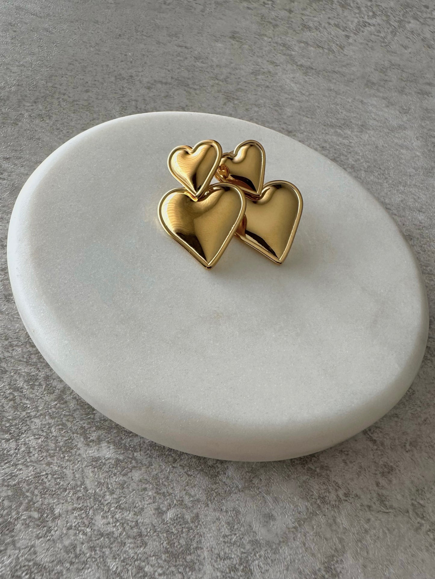AMOUR earrings